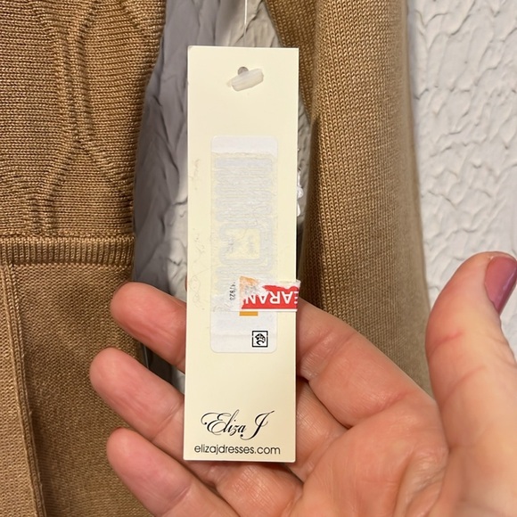 Eliza J Gold Fit and Flare Sweater Dress size small NWT - Picture 6 of 11